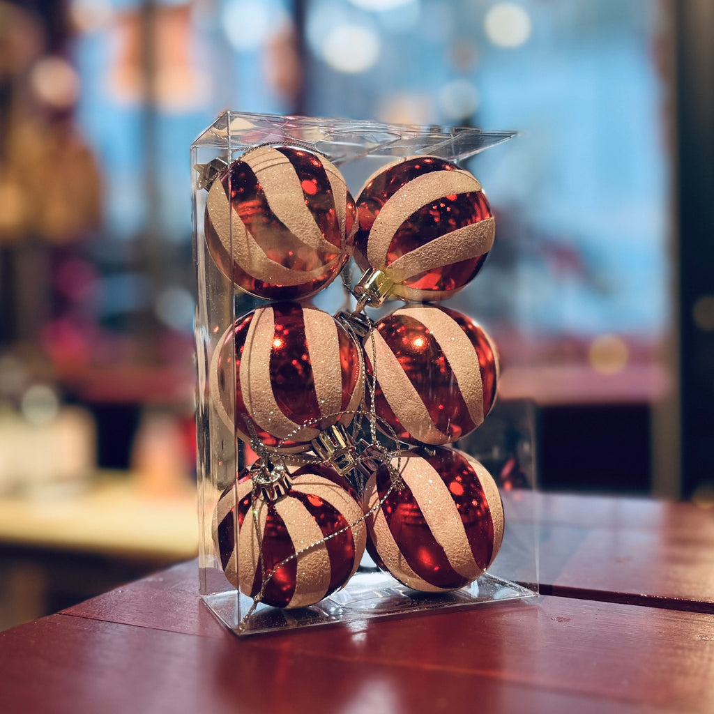 6 stk. Mega flotte julekugler / rød og hvid